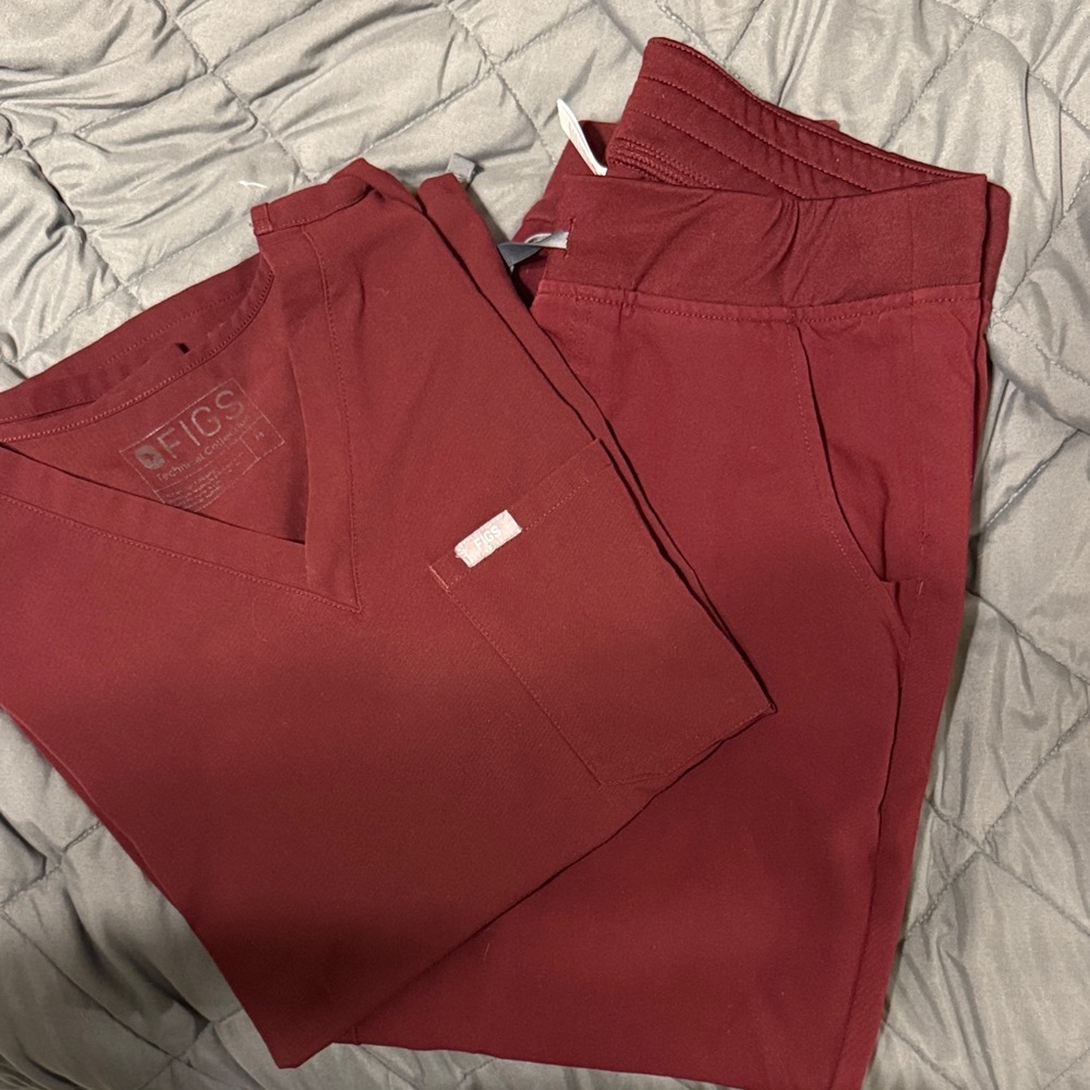 Figs medium petite Burgundy Zamora Joggers and medium Catarina scrub top